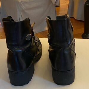 Woman’s Harley Davidson riding boots